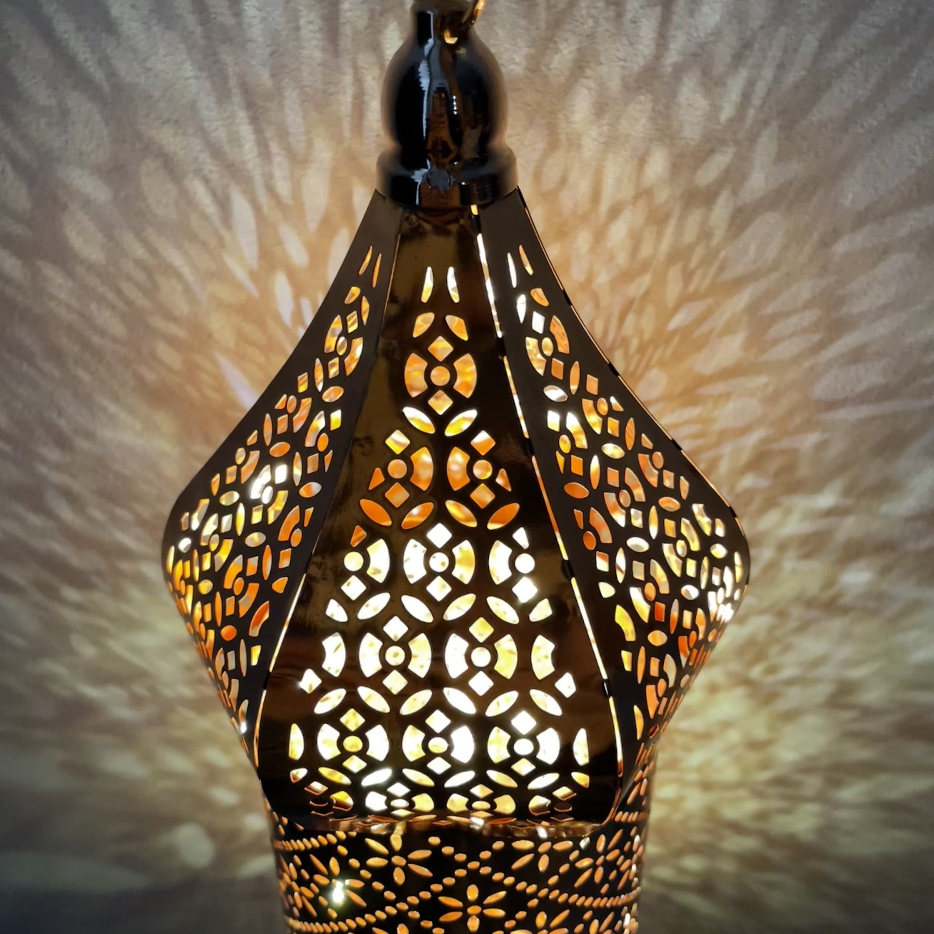 Moroccan Rose Golden LED Lantern - Battery-Powered, Hollow Design for Dreamy Ambiance in Living Room & Bedroom Decor FJORD