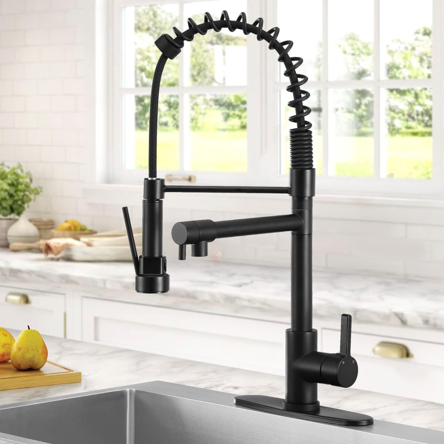 Matte Black Kitchen Faucet with Pull Down Sprayer – High Arc Spring Commercial Sink Mixer, Single Handle, 360° Rotating Nozzle, Modern Design for Home & Chef Kitchens