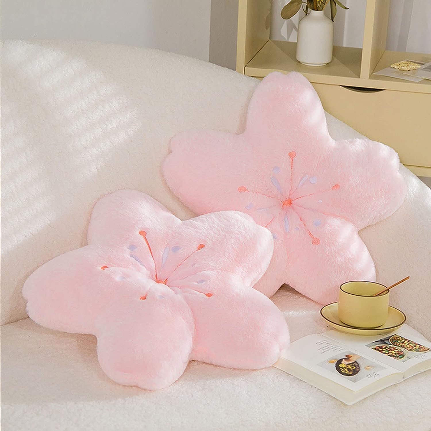 Super Soft Cherry Blossom Pillow - Kawaii Plush Cushion for Bedroom, Sofa & Car - Cute Floral Design, Perfect Gift for Girls & Home Décor