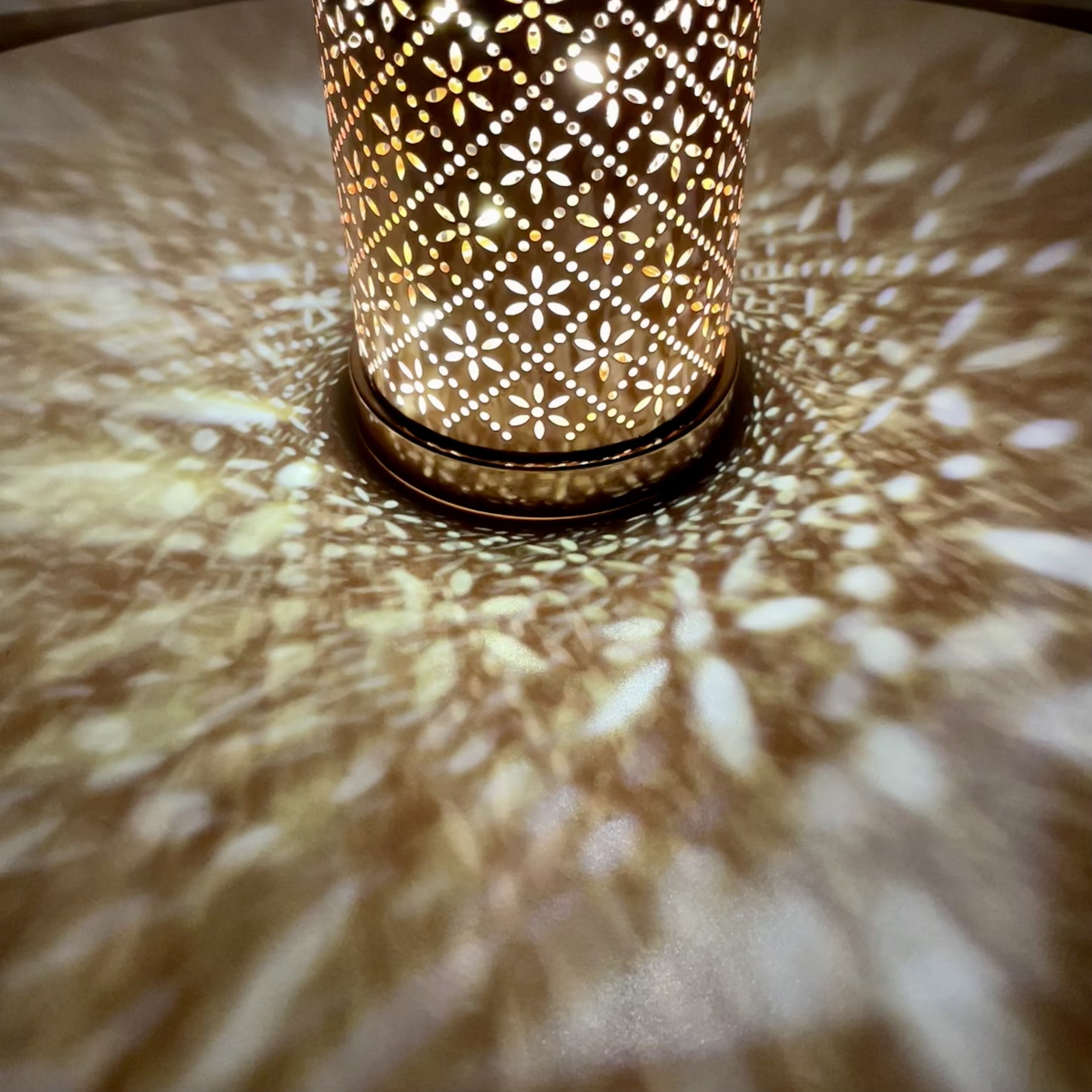 Moroccan Rose Golden LED Lantern - Battery-Powered, Hollow Design for Dreamy Ambiance in Living Room & Bedroom Decor