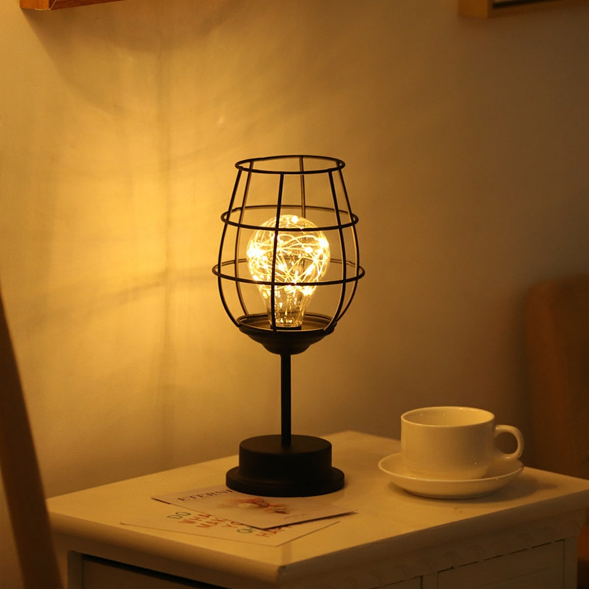 Industrial Iron Wire Cage Night Light, Battery-Powered LED Table Lamp – Modern Decorative Accent for Bedroom, Living Room, Office – Fits 3 AA Batteries (Not Included), Stylish Home Decor FJORD