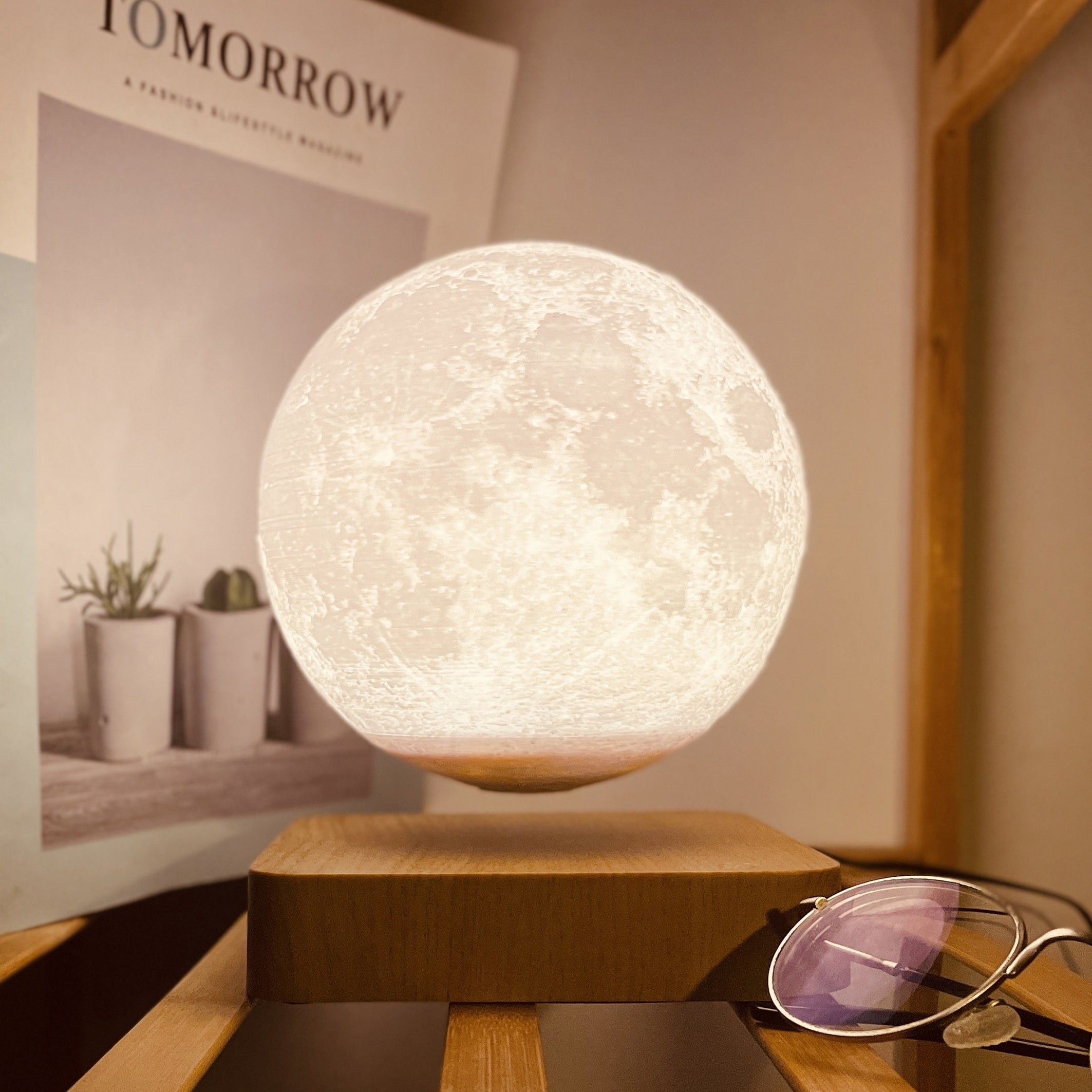 Levitating Moon Lamp - Wireless Magnetic Floating LED Light, Rotating Table Lamp with 3 Lighting Modes for Home, Office, and Bedroom Décor FJORD